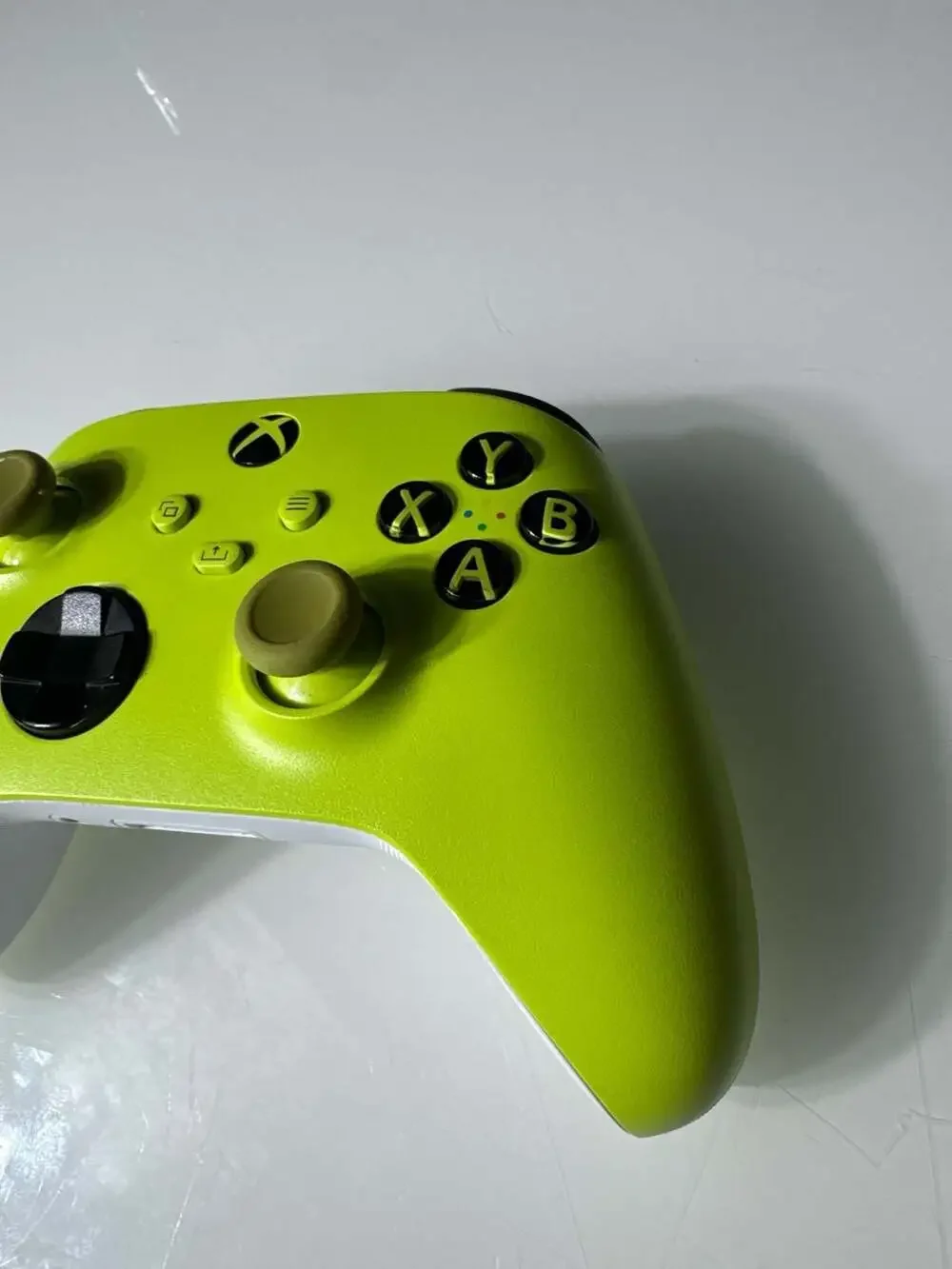 Microsoft Xbox Wireless Controller - Electric Volt